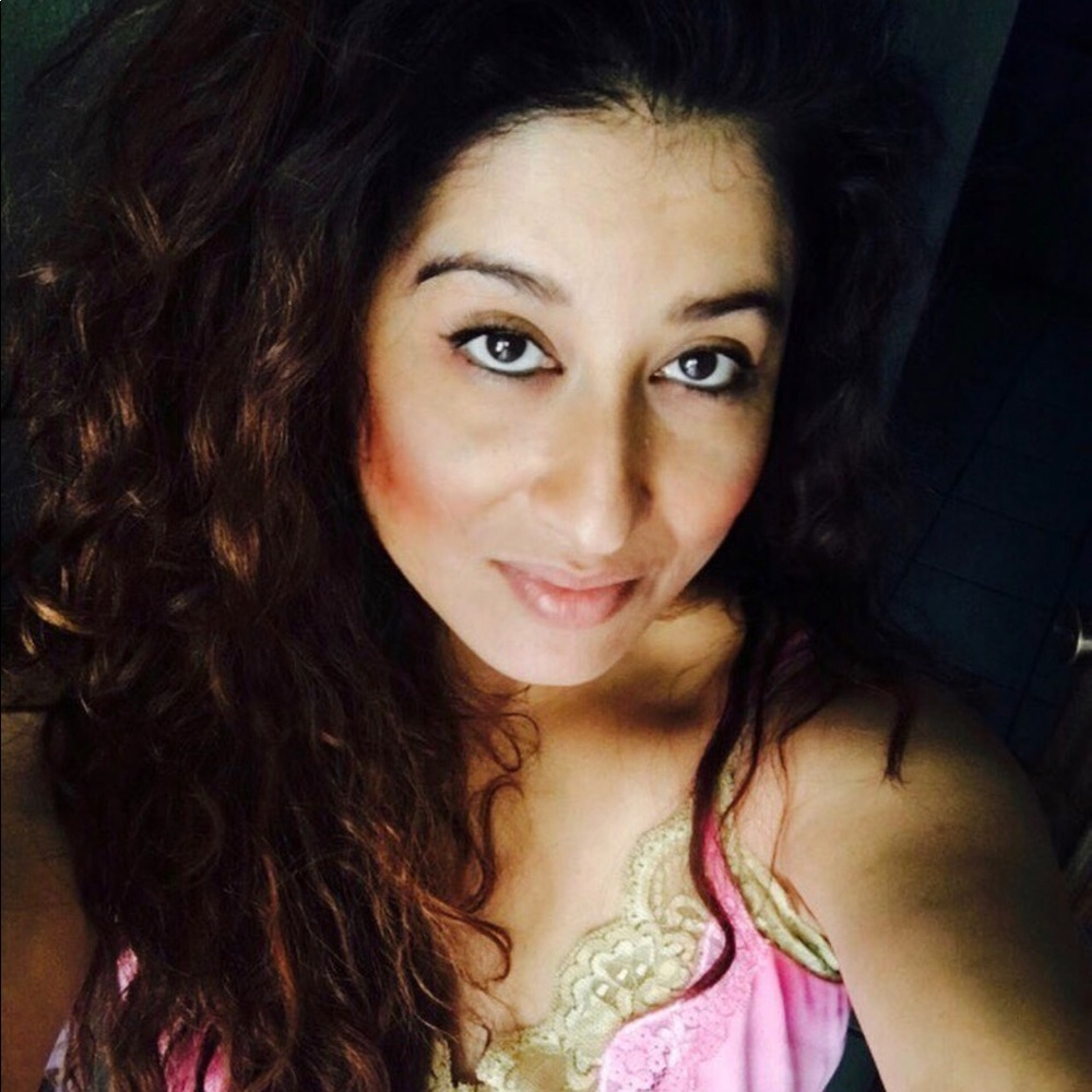 Meet your Posher, Beida